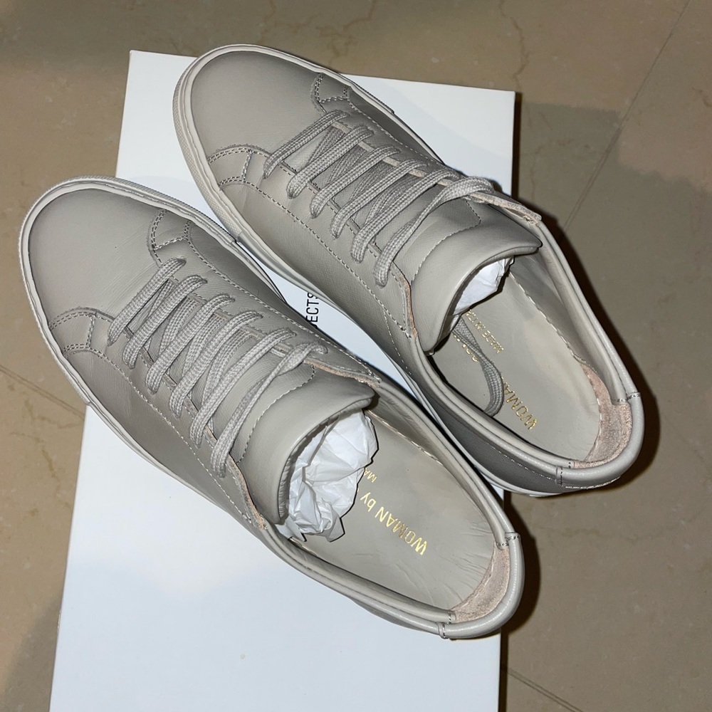 Woman by Common Projects - Grey Saffiano Contrast AchillesLow Sneakers -Size 34